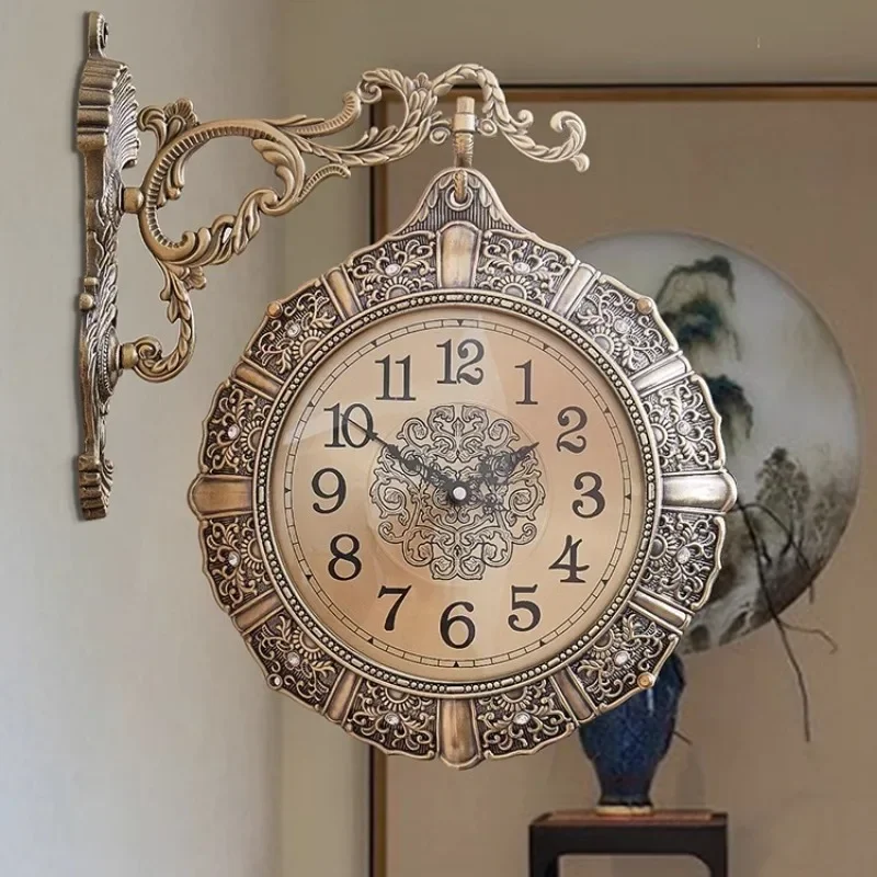 Luxury Lifestyle Aesthetic - Nordic Retro Living Room Wall Clock